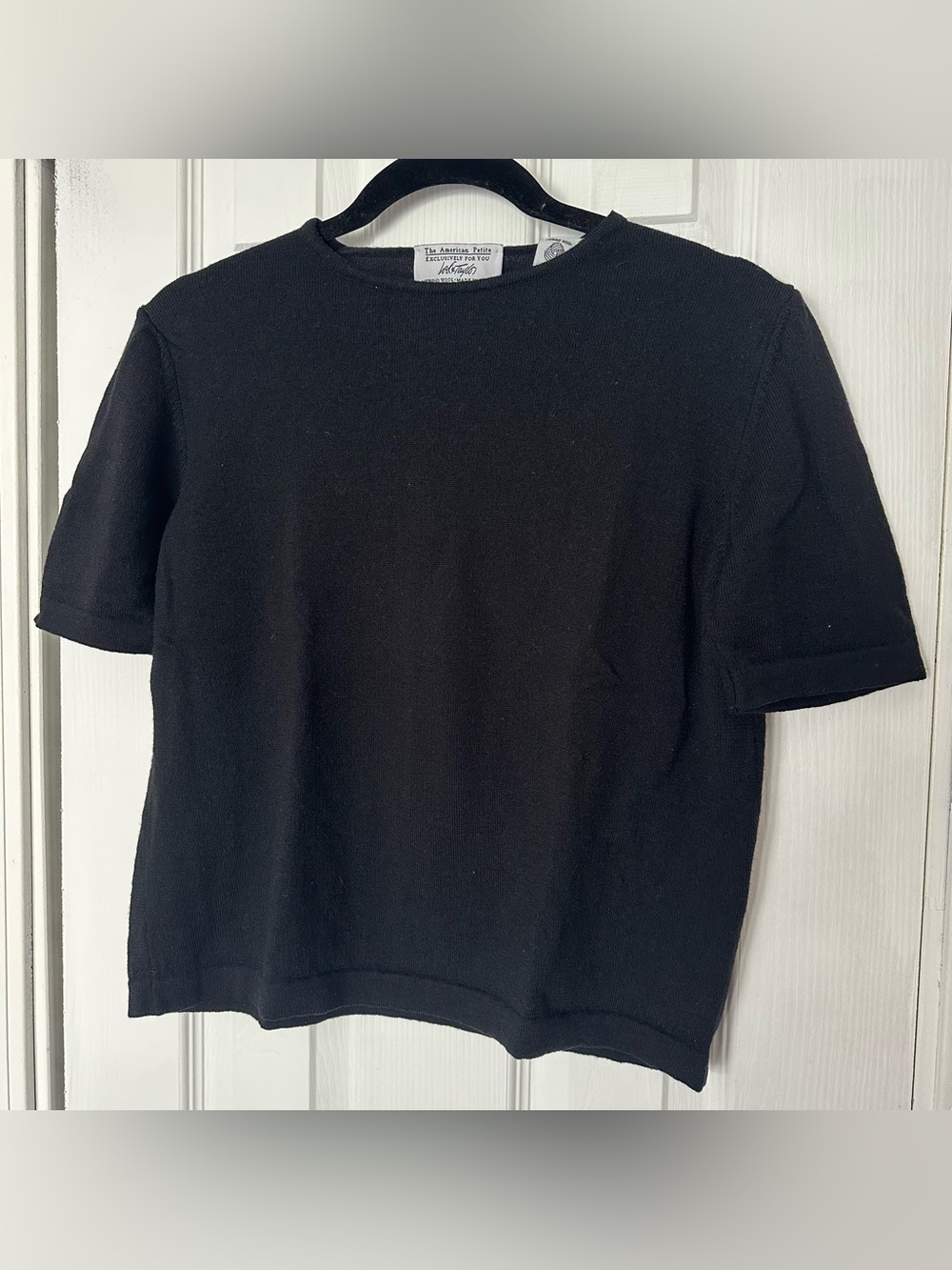 Lord & Taylor Large 100% Pure Merino Wool Black Short-Sleeve Knit Top Vintage
